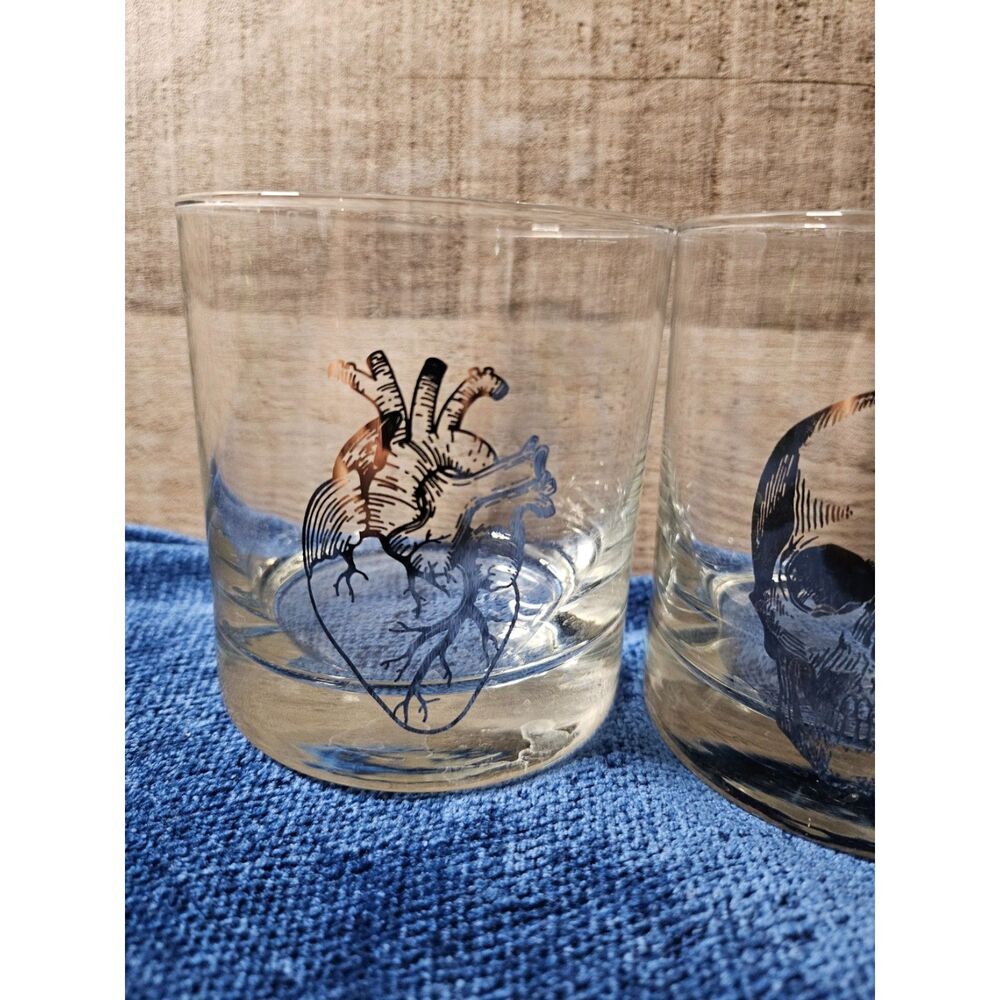 Silver Anatomical Heart Human Skull Whiskey Drinking Glasses - Picture 2 of 5